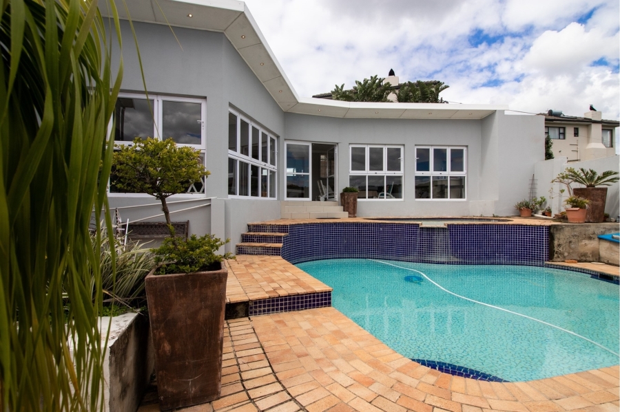 3 Bedroom Property for Sale in Beacon Bay Eastern Cape